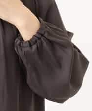 F1BAG52140 MK MICHEL KLEIN(小さいサイズ)(メゾン ドゥ サンク) 【小さいサイズ/セットアップ対応】[洗える]起毛サテンバンドカラーブラウス ダークグレー