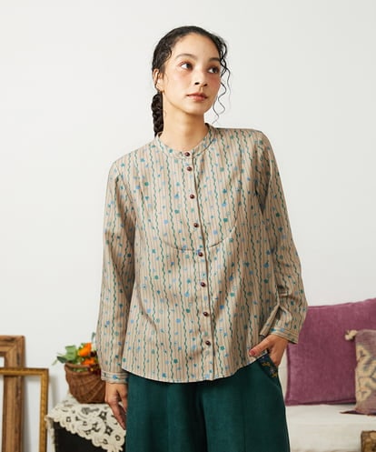 GJBCD30200 Jocomomola Escala de floral プリントブラウス
