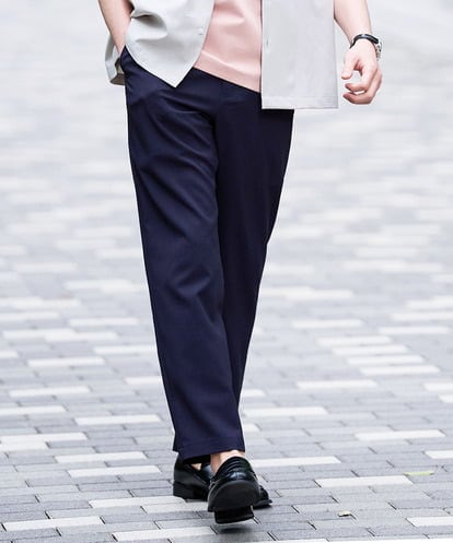 KHLGD77064 a.v.v MEN 【新色追加&再入荷】<接触冷感/遮熱/吸水速乾/UVカット/ストレッチ>リライトセミルーズアンクルパンツ【イージーケア/洗濯機で洗える】