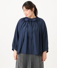 OLBLD13099 eur3(エウルキューブ) 【野呂佳代さん着用/大きいサイズ】フリルリボンブラウス ネイビー（WEB限定カラー）