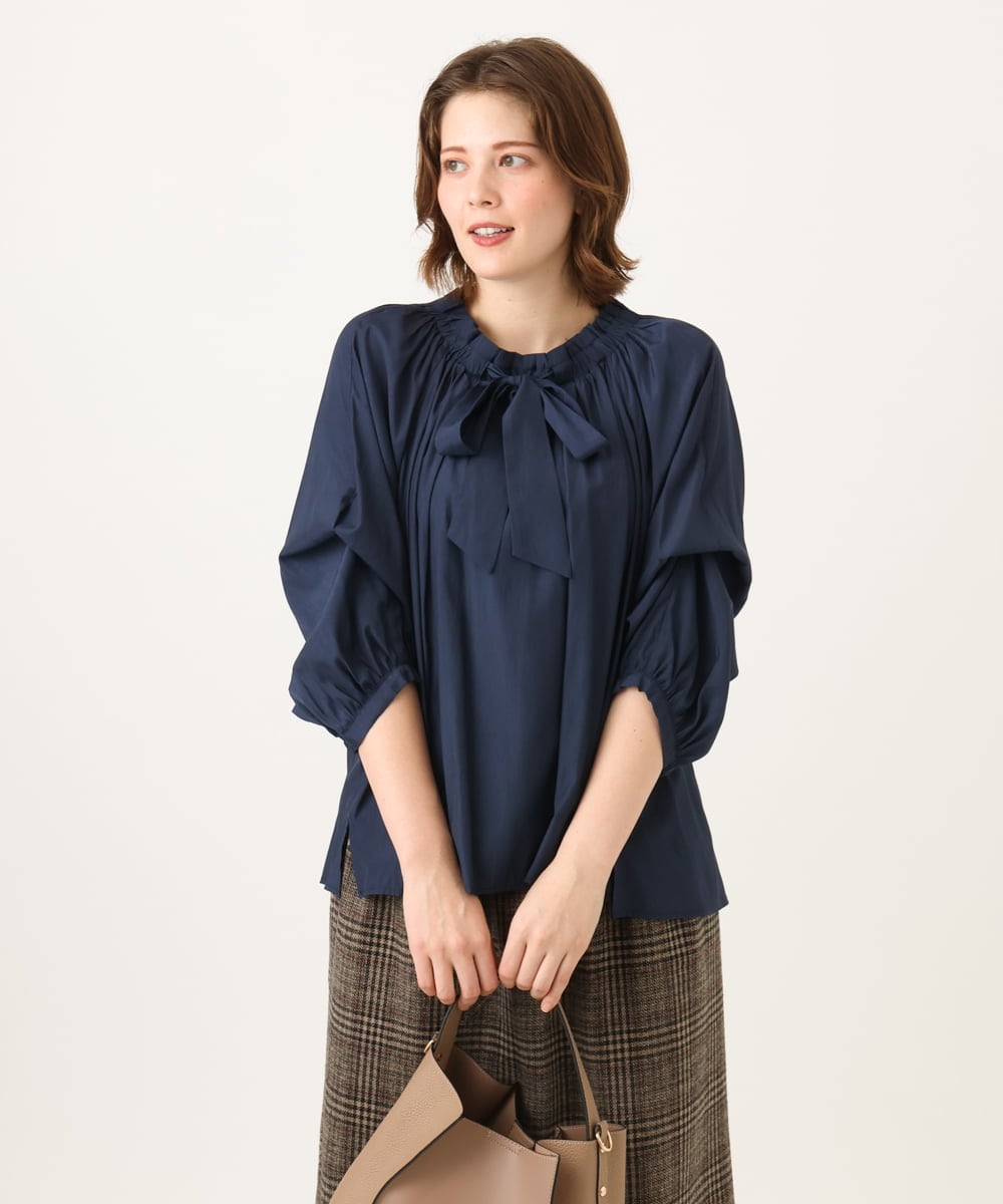 OLBLD13099 eur3(エウルキューブ) 【野呂佳代さん着用/大きいサイズ】フリルリボンブラウス ネイビー（WEB限定カラー）