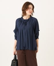 OLBLD13099 eur3(エウルキューブ) 【野呂佳代さん着用/大きいサイズ】フリルリボンブラウス ネイビー（WEB限定カラー）