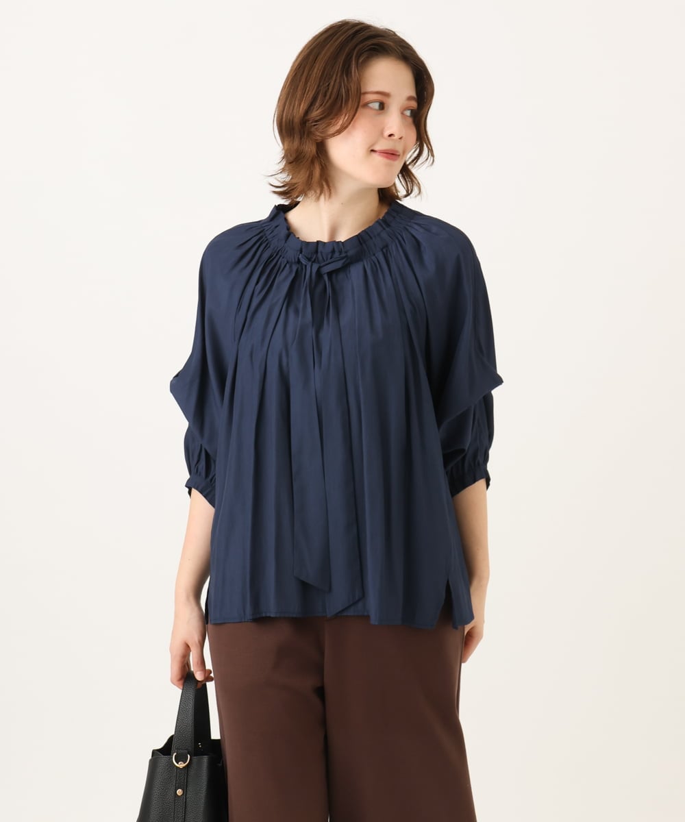 OLBLD13099 eur3(エウルキューブ) 【野呂佳代さん着用/大きいサイズ】フリルリボンブラウス ネイビー（WEB限定カラー）