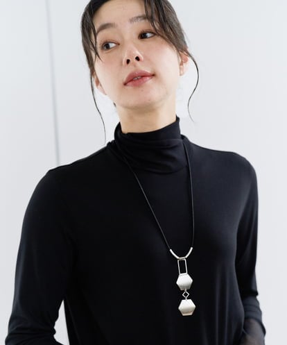 PG2EE03098 GEORGES RECH [日本製]ロッカクメタリックネックレス